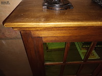 Lot 119 - boekenkast - afbeelding 4 van  4