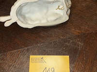 Lot 119 - engelenbeeld wijwatervat, biscuit - afbeelding 3 van  3