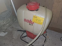 Lot 119 - solo rugsproeier - afbeelding 1 van  3