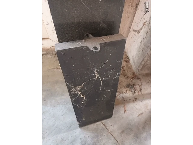 Lot 12 - aluminium balk - afbeelding 2 van  4