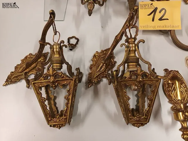 Lot 12 - amplieken en luchter in koper. 7 stuks - afbeelding 5 van  6