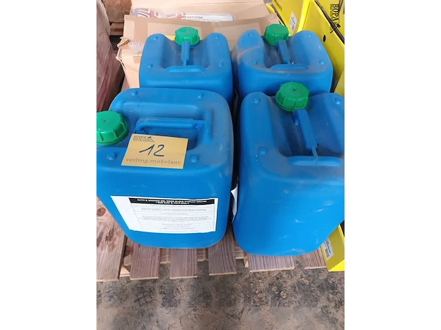 Lot 12 - bad en douche gel. 4 stuks - afbeelding 1 van  3