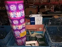 Lot 12 - blikken dozen, menuhouders en notitieboekjes. 20 stuks - afbeelding 1 van  3