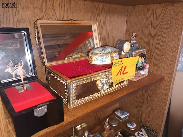 Lot 12 - decoratie en snuisterijen. ca. 40 stuks - afbeelding 4 van  6