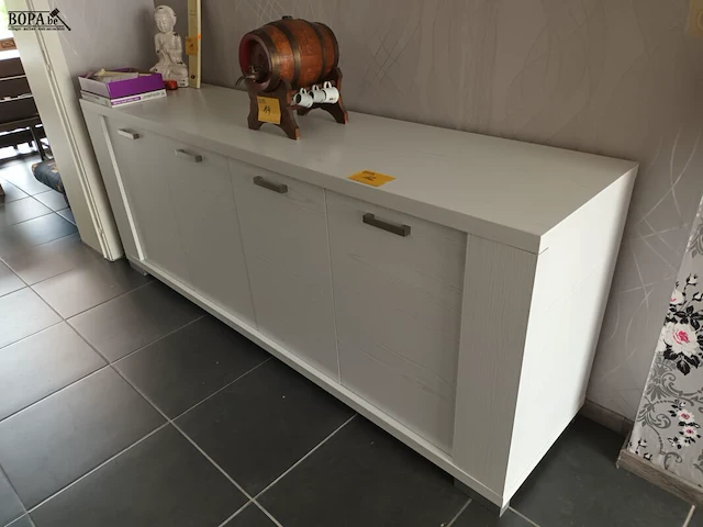 Lot 12 - dressoir kast - afbeelding 1 van  4