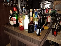 Lot 12 - geopende sterke dranken - 45 flessen - afbeelding 3 van  3