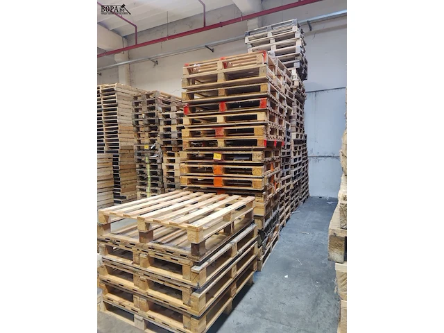 Lot 12 - houten palletten, 3 soorten - 120 stuks - afbeelding 1 van  3