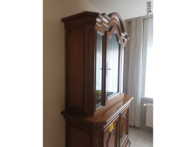 Lot 12 - houten vitrine kast - afbeelding 2 van  4