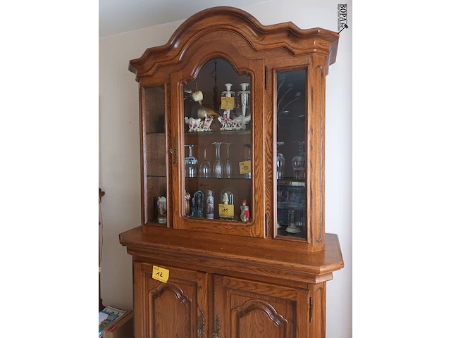 Lot 12 - houten vitrine kast - afbeelding 4 van  4