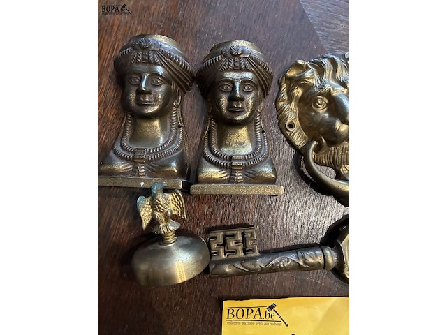 Lot 12 - koperen objecten, 4 stuks - afbeelding 2 van  3