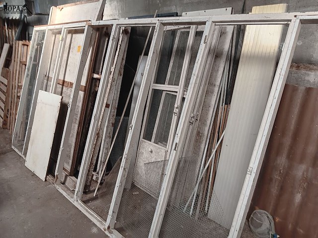 Lot 12 - lot hout - afbeelding 1 van  2