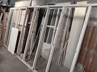 Lot 12 - lot hout - afbeelding 1 van  2