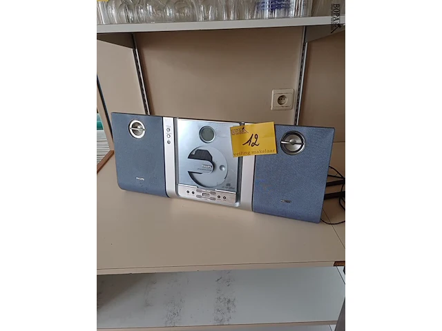 Lot 12 - philips radio - afbeelding 1 van  4