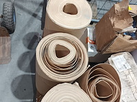 Lot 12 - rollen afdekkarton - afbeelding 3 van  3