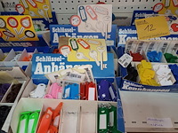 Lot 12 - sleutelhangers en sleutelringen - afbeelding 3 van  4