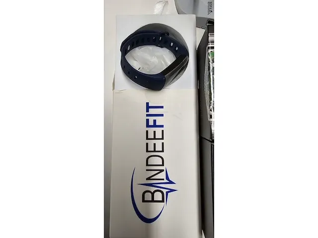 Lot 12 - smartwatches bandeeft en aw12 - afbeelding 2 van  6