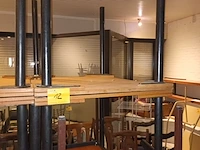 Lot 12 - tafel met ronde poten. 5 stuks - afbeelding 1 van  3