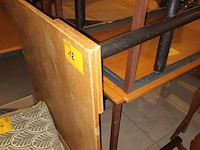 Lot 12 - tafel met ronde poten. 5 stuks - afbeelding 3 van  3