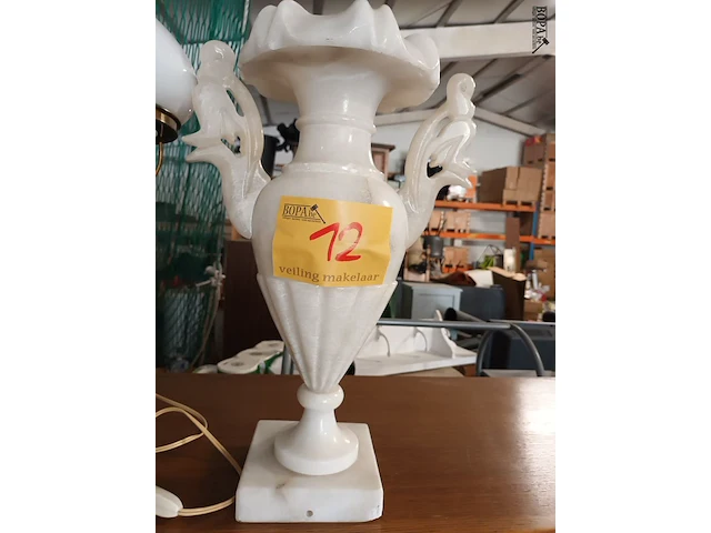 Lot 12 - tafellamp. 2 stuks - afbeelding 3 van  3