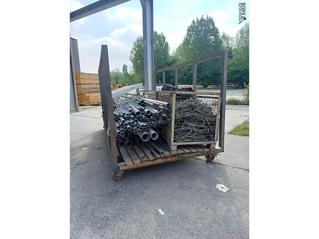 Lot 12 - transportkar - afbeelding 2 van  4