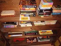 Lot 120 - boeken. 62 stuks - afbeelding 1 van  6