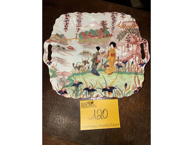 Lot 120 - chinese schaal vierkant - afbeelding 1 van  3