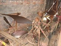 Lot 120 - tractorploeg. 2 stuks - afbeelding 3 van  4