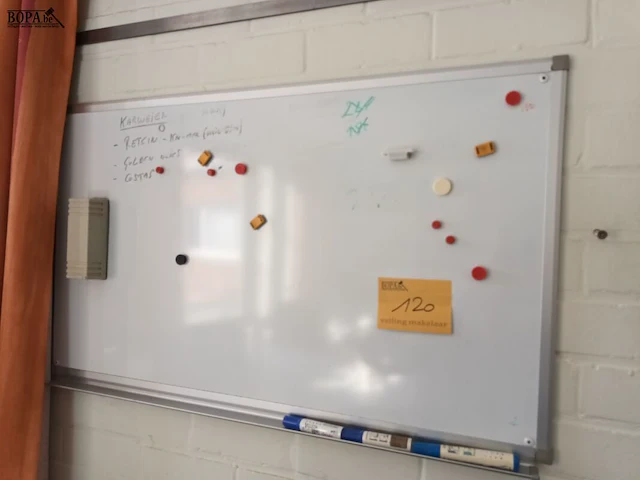 Lot 120 - whiteboard. 2 stuks - afbeelding 1 van  2