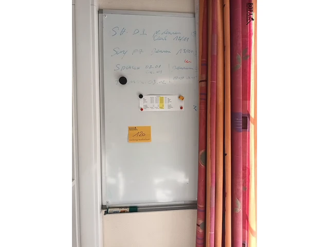 Lot 120 - whiteboard. 2 stuks - afbeelding 2 van  2