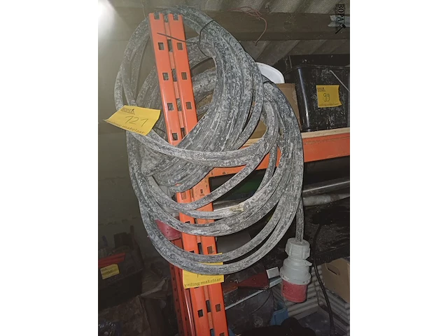 Lot 121 - drijfkrachtkabel - afbeelding 1 van  2