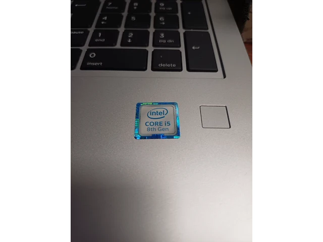 Lot 121 - hp laptop h - afbeelding 2 van  4