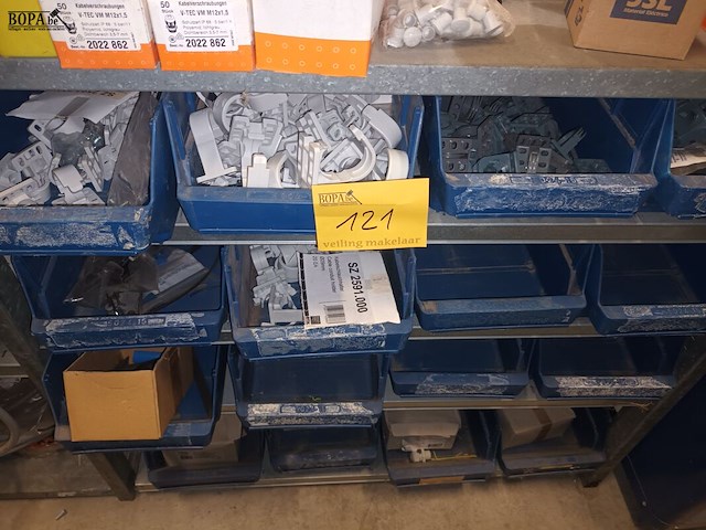 Lot 121 - lot bevestigingsmateriaal - afbeelding 3 van  4