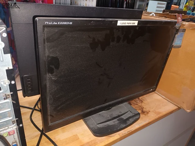 Lot 121 - pc configuratie en tv - afbeelding 6 van  6