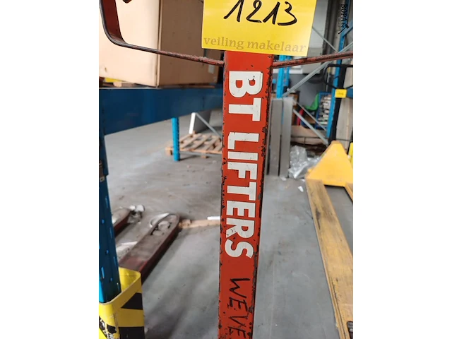 Lot 1213 - transpallet - afbeelding 4 van  4