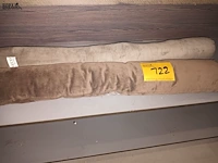 Lot 122 - deurhond. 2 stuks - afbeelding 1 van  3