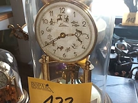 Lot 122 - stolpklok. 2 stuks - afbeelding 3 van  5