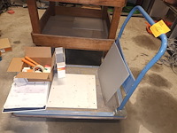 Lot 122 - verhuiskar - afbeelding 2 van  3