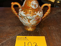 Lot 123 - chinees dekselpotje - afbeelding 1 van  3