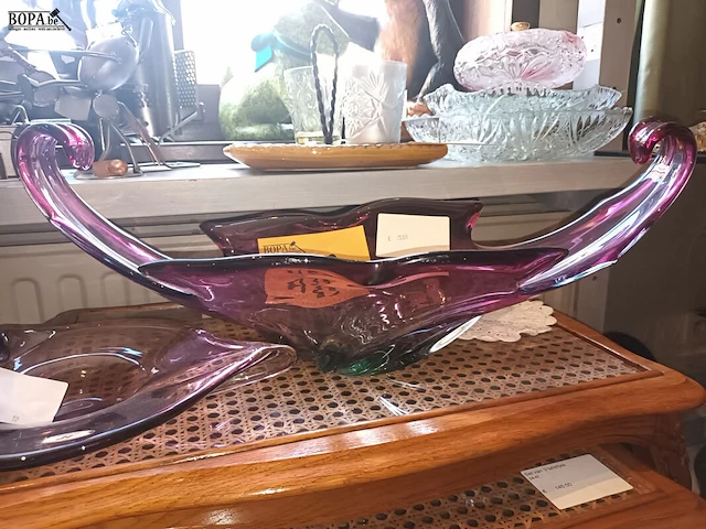 Lot 123 - glazen schaal. 2 stuks - afbeelding 3 van  3