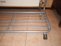 Lot 123 - kledingrek op wielen - afbeelding 4 van  4