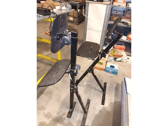 Lot 123 - verstelbare stoelen global. 2 stuks - afbeelding 2 van  4