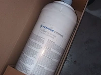 Lot 123 - waterfilter cartridge. 3 stuks - afbeelding 2 van  3