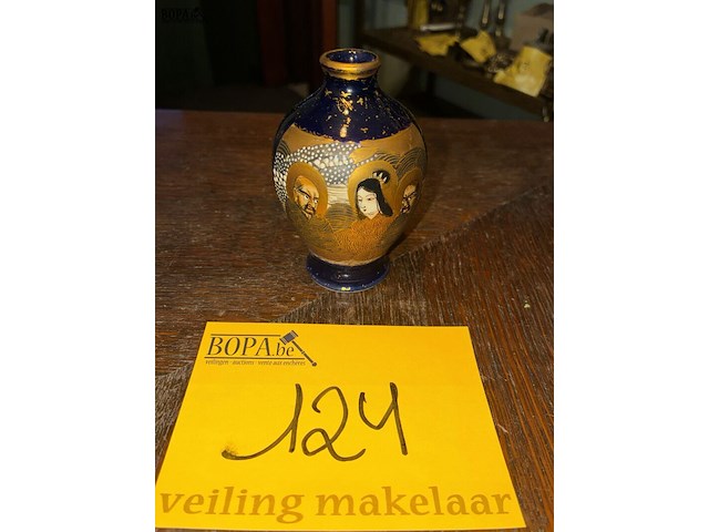 Lot 124 - chinees potje in blauw/goud - afbeelding 2 van  3