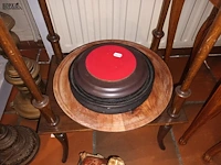 Lot 124 - houten bijzettafel - afbeelding 5 van  5