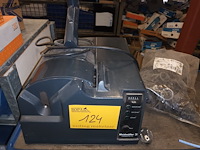 Lot 124 - krimpmachine weidmüller - afbeelding 1 van  3