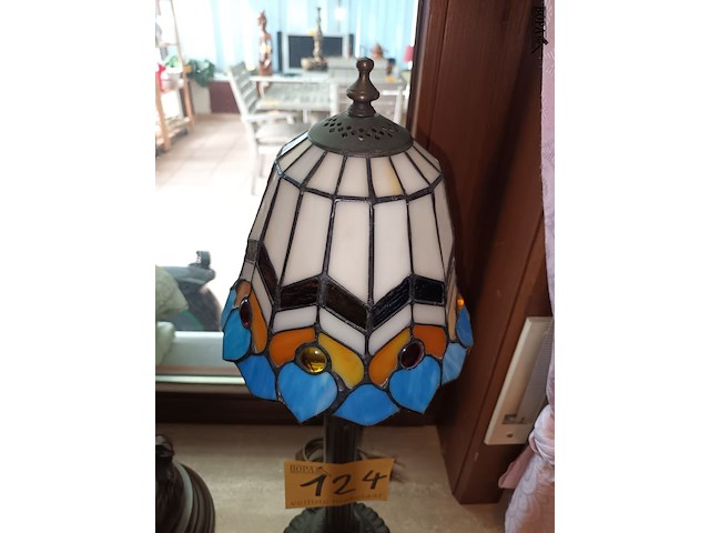 Lot 124 - lampadaire glas in lood - afbeelding 2 van  3