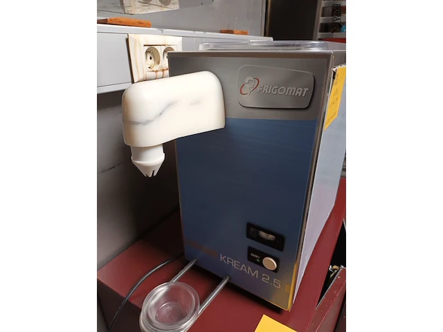 Lot 124 - slagroommachine - afbeelding 2 van  5