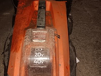 Lot 125 - accu grasmaaier - afbeelding 2 van  2