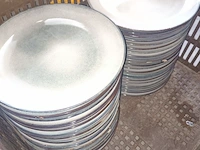 Lot 125 - kommetjes en borden - afbeelding 4 van  5
