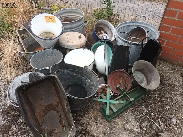 Lot 125 - lot brocante. 25 stuks - afbeelding 1 van  5